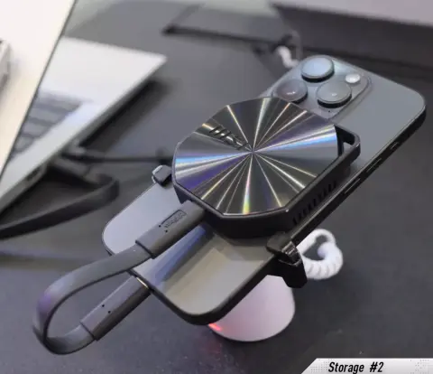 iPhone-okhoz tervezett MagSafe technológiás SSD-t az MSI