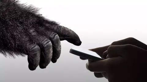 Corning: Már nem kizárólag a kijelzőket védő üvegek strapabírósága számít