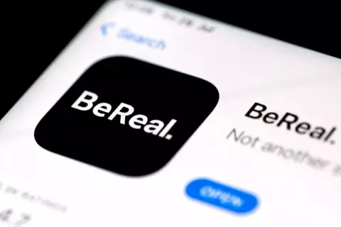 Felvásárolták a szenvedő BeReal képmegosztó szolgáltatást