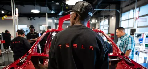 Tesla macht viel größere Einschnitte als angekündigt