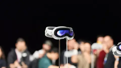 MI-vel és jobb bemutatókkal pörgetné fel az Apple a Vision Pro keresletet