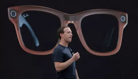 Nagyon pörög a Ray-Ban Meta napszemüveg, szintet lépne a Meta