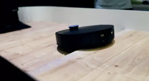 A lépcsőzés felé haladnak az IFA legérdekesebb robotporszívói
