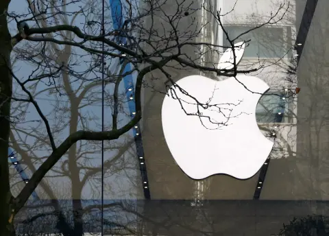 13 milliárd eurót kell befizetnie az Apple-nek, miután adóelkerülés okán elítélték