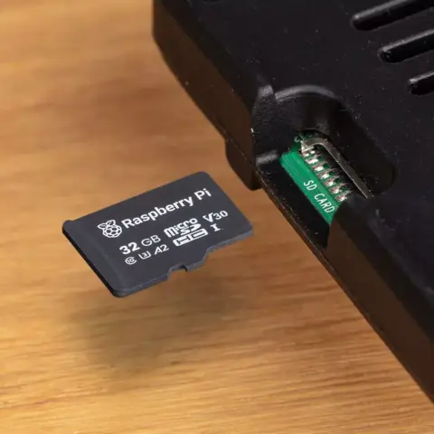 Könnyebb lesz megfelelő memóriakártyát választani a Raspberry Pi mellé: jönnek a sajátmárkás, alaposan tesztelt példányok