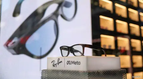 Tarol a Ray-Ban Meta szemüveg – Európában is viszik, mint a cukrot