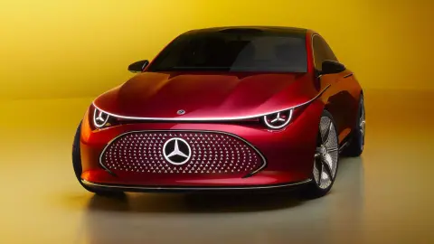 Több mint 3700 km-t tett meg 24 óra alatt a Mercedes új villanyautója