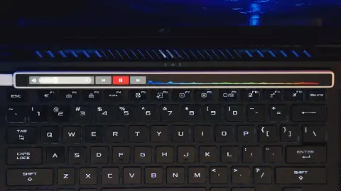 A sokat kritizált Apple Touch Bar koncepciója egy új kiegészítő, a Flexbar formájában térhet vissza