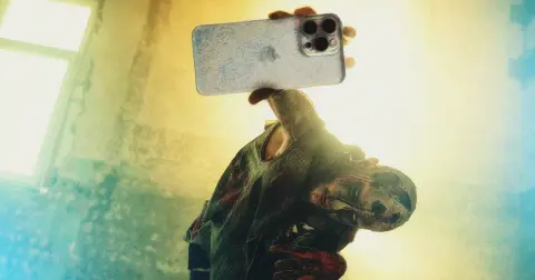 Itt az iPhone-okkal forgatott 28 évvel később című zombifilm első előzetese