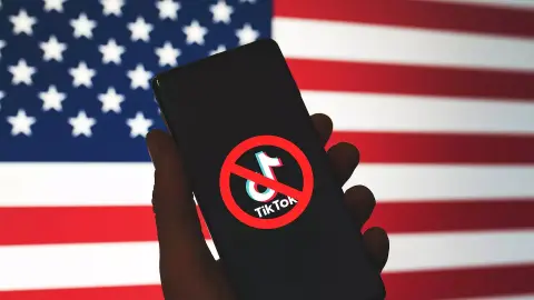 Nagyon gyorsan fogy a TikTok ideje, már készülnek a tiltás életbe lépésére