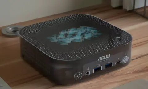 Az ASUS 5 új NUC sorozatának tagjai között E-Ink kijelzővel ellátott modell is lapul