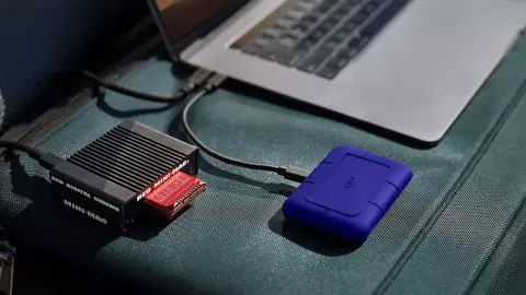 6700 MB/s-os adatátviteli sebességre képes az első Thunderbolt 5 portos külső SSD
