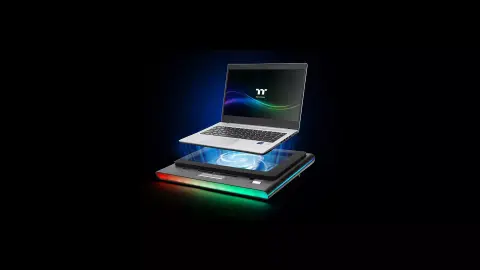 Masszív extrém notebook hűtővel rukkolt elő a Thermaltake – Az RGB LED fénykavalkád sem hiányzik róla