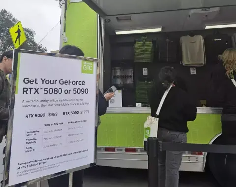 Büfékocsiból lehetett GeForce RTX 5090-es és GeForce RTX 5080-as videokártyákhoz jutni a GTC 2025 idején