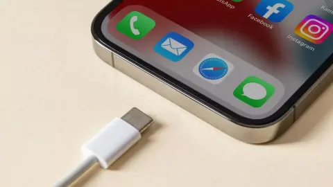 Az Európai Uniót nem zavarja, ha nincs USB-C csatlakozó az iPhone-on