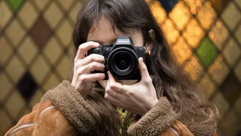 A fost o așteptare lungă pentru noul Nikon Z5, dar a ieșit destul de bun