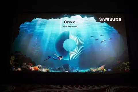 20 méter, 4K felbontás és 120 Hz támogatás – Íme az új Samsung Onyx moziképernyő
