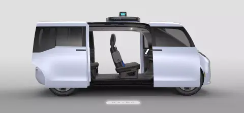 A Waymo robottaxik az embereknél sokkal biztonságosabban róják az utakat
