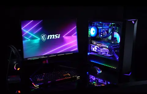 Vine MSI PortalX, puteți controla elemente RGB prin interfețe Web