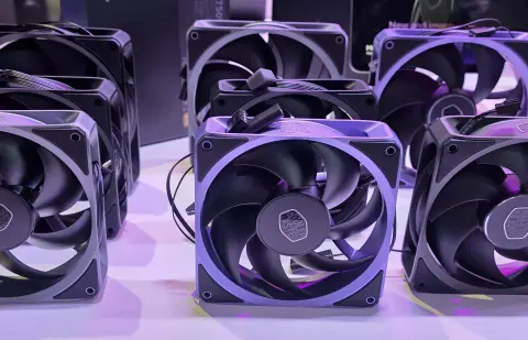 Alumínium kerettel és lapátokkal érkeznek a Cooler Master új rendszerhűtő ventilátorai