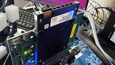 A Phison PCI Express 6.0-s vezérlőt, a Micron PCI Express 6.0-s SSD-t villantott – Utóbbi 30,25 GB/s-os tempóra képes