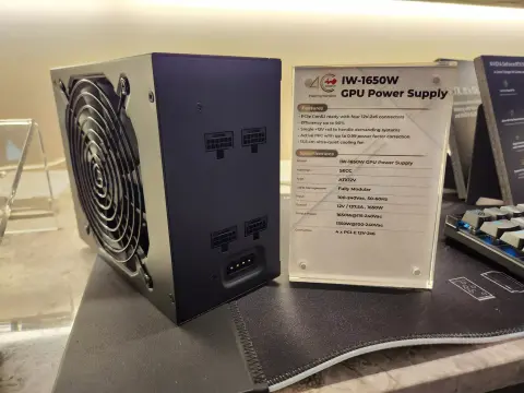 1650 W-os tápegységet készített az InWin csapata, kifejezetten videokártyák számára, 4 db 12V-2x6 tápcsatlakozóval