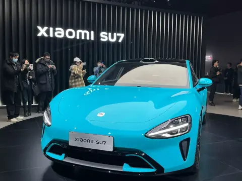 Csaknem 1 éves a Xiaomi SU7 várólistája, míg a BYD nem létező közönségnek gyárt