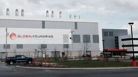 Tovább fejlődik az amerikai chipipar: A GlobalFoundries 16 milliárd dollárt költ gyártókapacitásának növelésére
