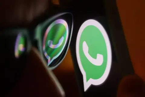 Vége a reklámmentes életnek a WhatsAppon