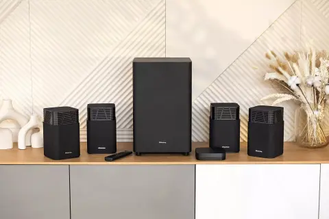 13 hangszóróval lépett színre a Hisense prémium házi mozija