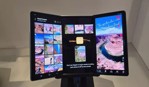 Szállingóznak az új információk a három részbe hajtható Samsung készülékről