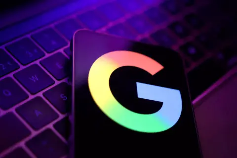Digitális jogvédők célkeresztjébe került a Google