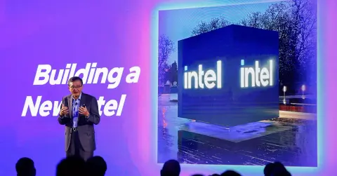 Az Intel kiszervezheti a Network and Edge (NEX) divíziót – Állítólag már keresik a potenciális befektetőket