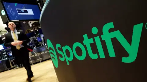 Nagyot nőtt a Spotify bevétele, mégis menekülnek a befektetők