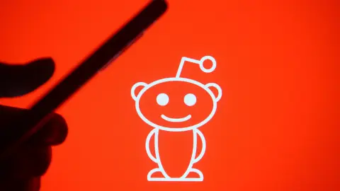 Blokkolni kezdi a Reddit az Internet Archive hozzáférését