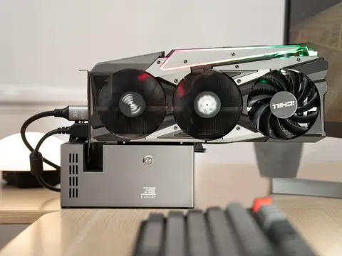 Érkezik a világ legkisebb külső videokártya-dokkolója, ami 650 W-os tápegységet is kapott