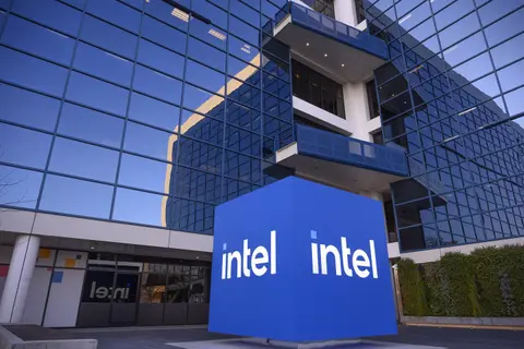 Az Intel leépítései miatt rengeteg Ubuntu és Debian csomag marad frissítés nélkül