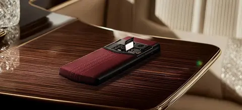 Új luxusmobillal állt elő a Vertu, és egészen ütős lett a specifikáció alapján