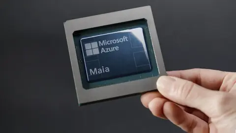 Az Intel gyárthatja a Microsoft új AI gyorsítóját – A 18A csíkszélességre támaszkodva