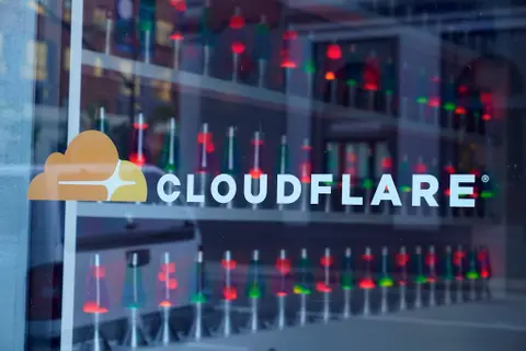 Néhány órája a Cloudfare hibája miatt rogyott térdre egy csomó szolgáltatás és weboldal – Még tart a hiba elhárítása
