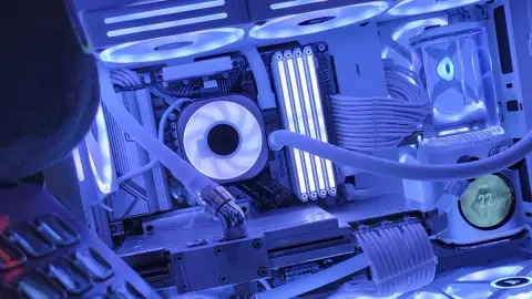 Belép a kompakt folyadékhűtő szettek piacára az ASRock, legalább hatféle modellt jelenthetnek be
