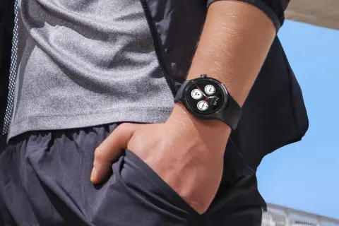 Smartwatch in Zusammenarbeit zwischen Polar und Motorola