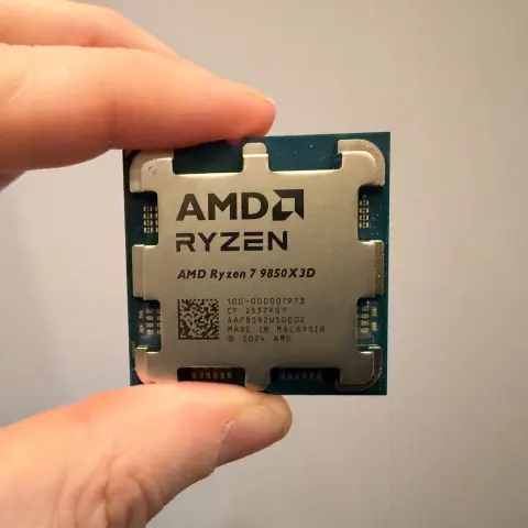 2026. január 28-án érkezhetnek az első független RYZEN 7 9850X3D tesztek