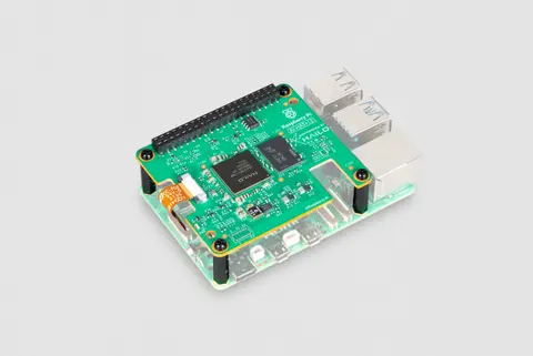 Újabb NPU-t tartalmazó bővítőlap érkezett a Raspberry Pi mellé – Teljesítménye az Intel és az AMD APU egységeinek szintjét idézi