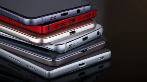 A TrendForce szerint drámaian eshet a mobilpiac forgalma a memóriahiány miatt