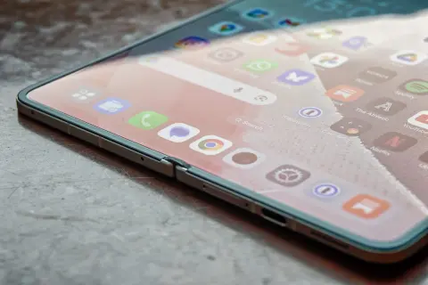Das Display des Oppo Find N6 ist nach den ersten Bewertungen ein echter Hingucker geworden