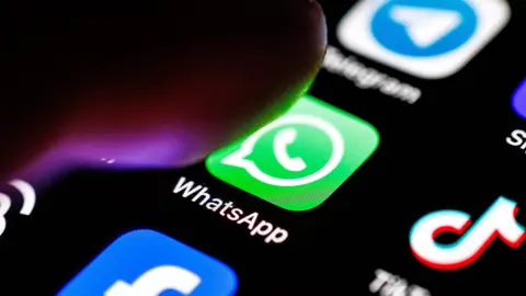 Már szülői felügyelet alatt is whatsappozhatnak a gyerekek