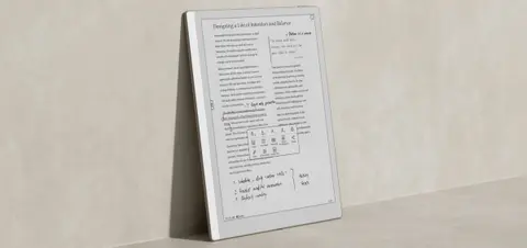 Jegyzetelésre szolgáló ePaper táblával állt elő a Boox