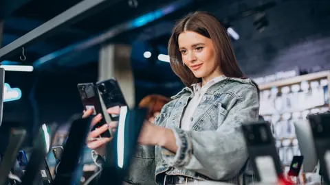 Komoly fordulatok történtek az európai mobilpiacon, miközben esnek az eladások