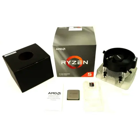 AMD Ryzen 5 3600X 3.80GHz AM4 BOX Wraith Spire hűtő ventilátorral 100-100000022BOX